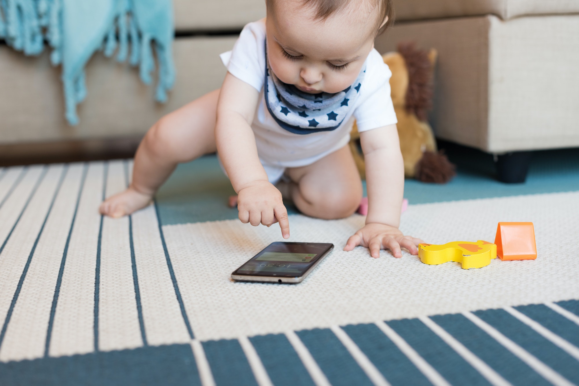 Les jouets à éviter pour les bébés pour prévenir les accidents domestiques